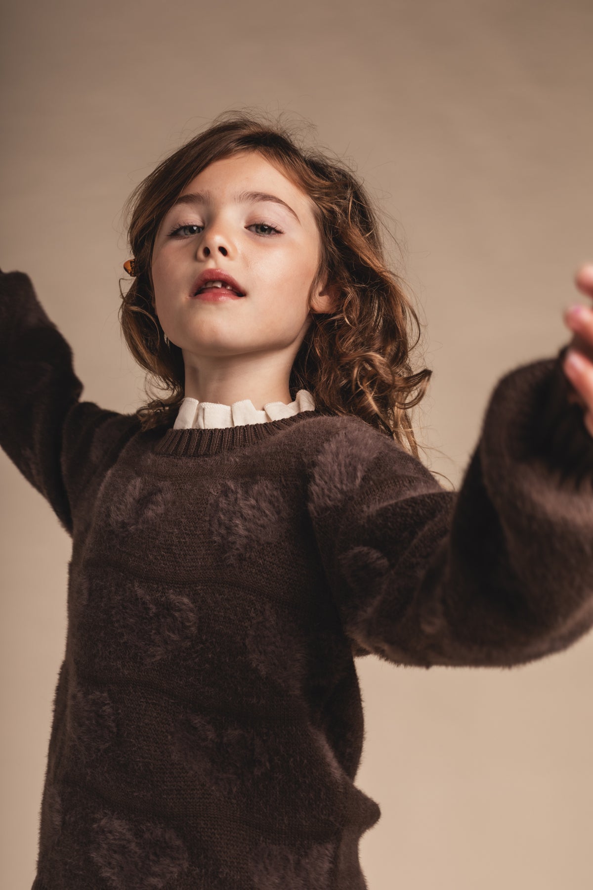 Baje Studio - knit heart sweater Soho - brown dark
