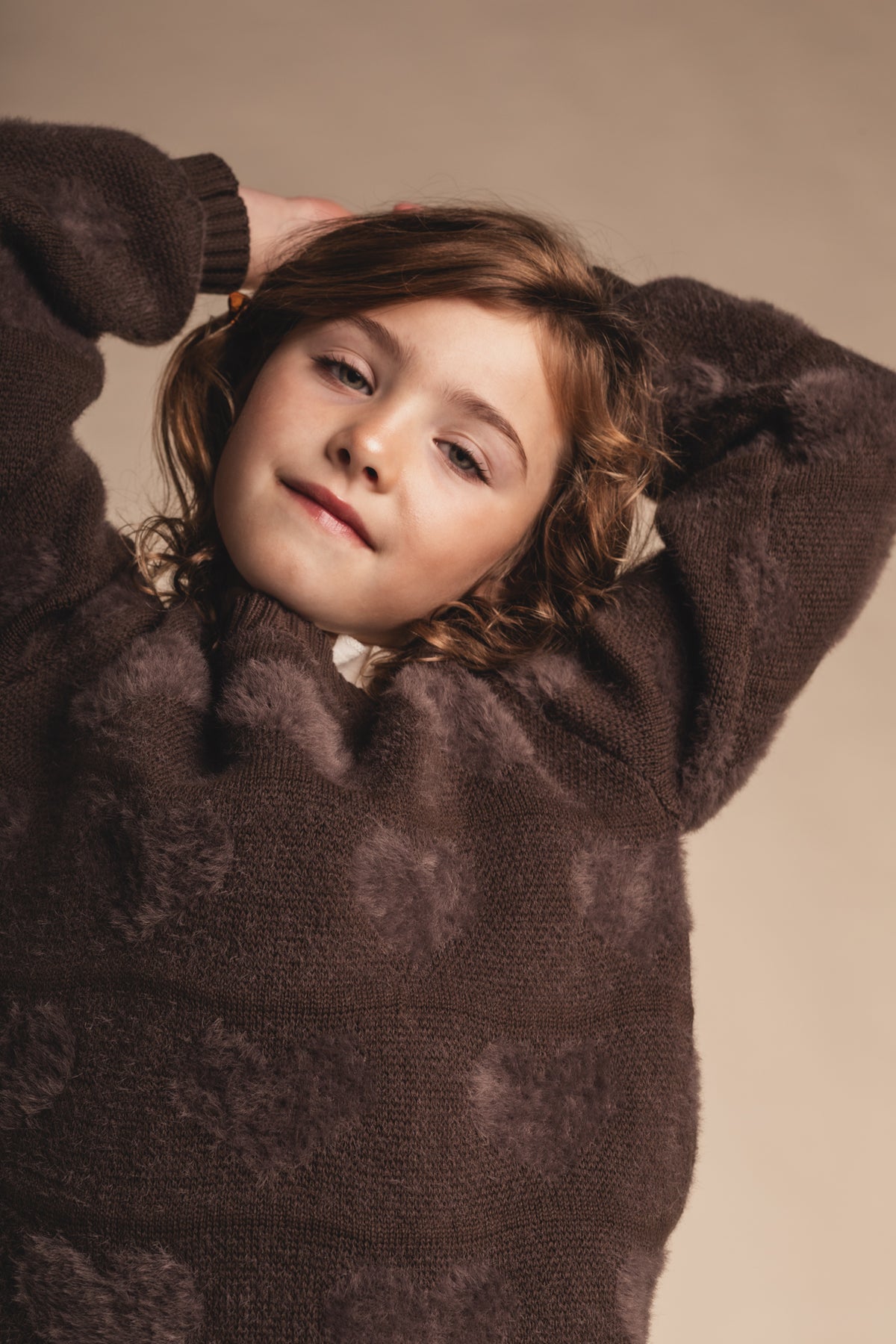 Baje Studio - knit heart sweater Soho - brown dark