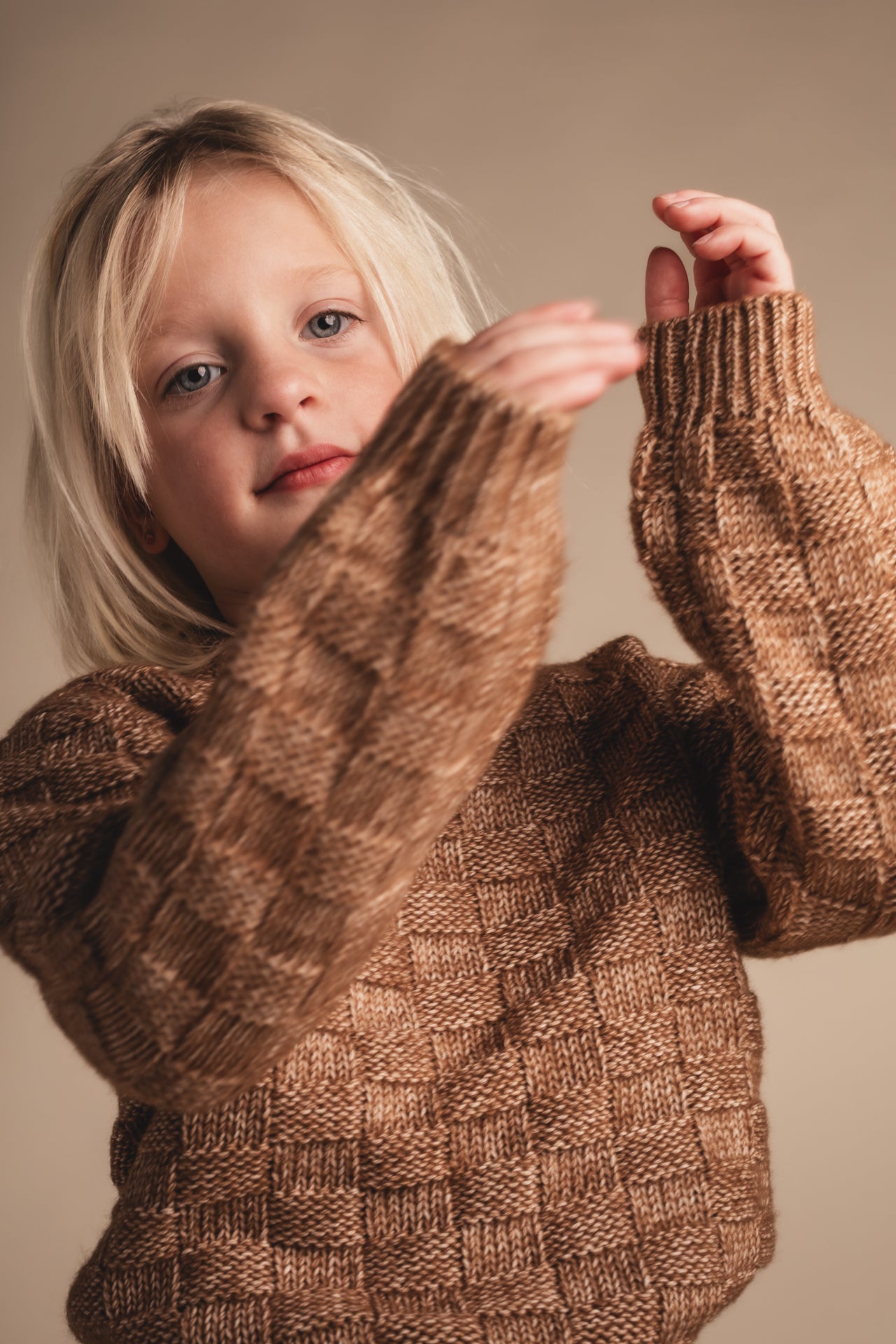 Baje Studio - sweater Veza - copper brown