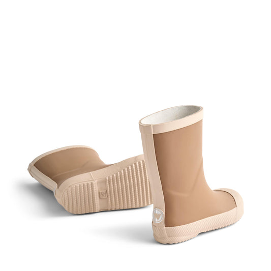 Wheat - rubber boots muddy - hazel