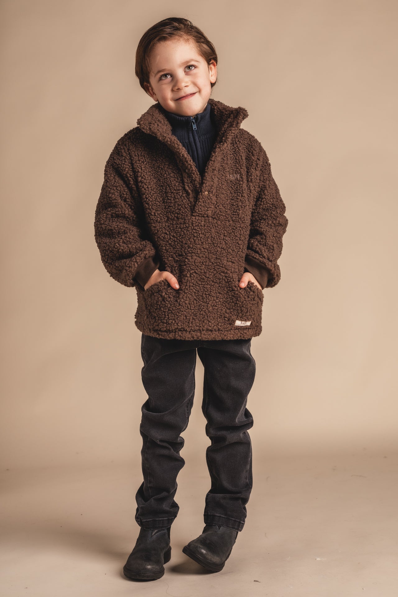 Baje Studio - teddy sweater Yagger - brown choco