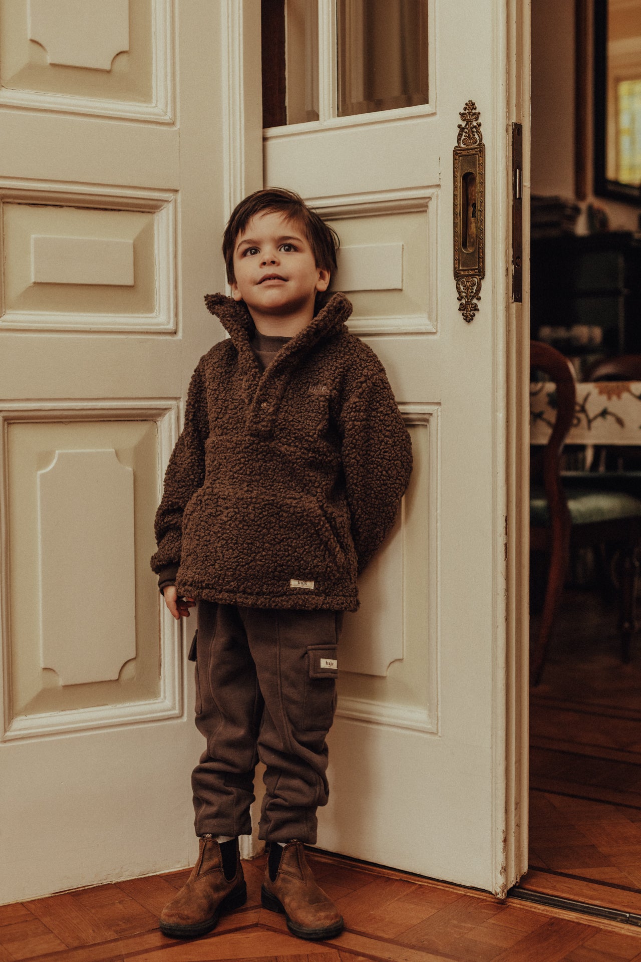 Baje Studio - teddy sweater Yagger - brown choco