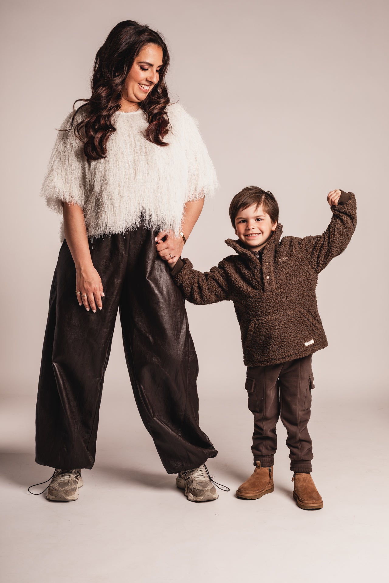 Baje Studio - teddy sweater Yagger - brown choco