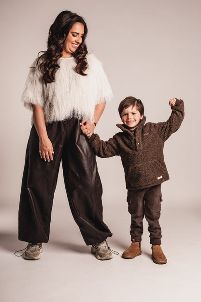 Baje Studio - teddy sweater Yagger - brown choco