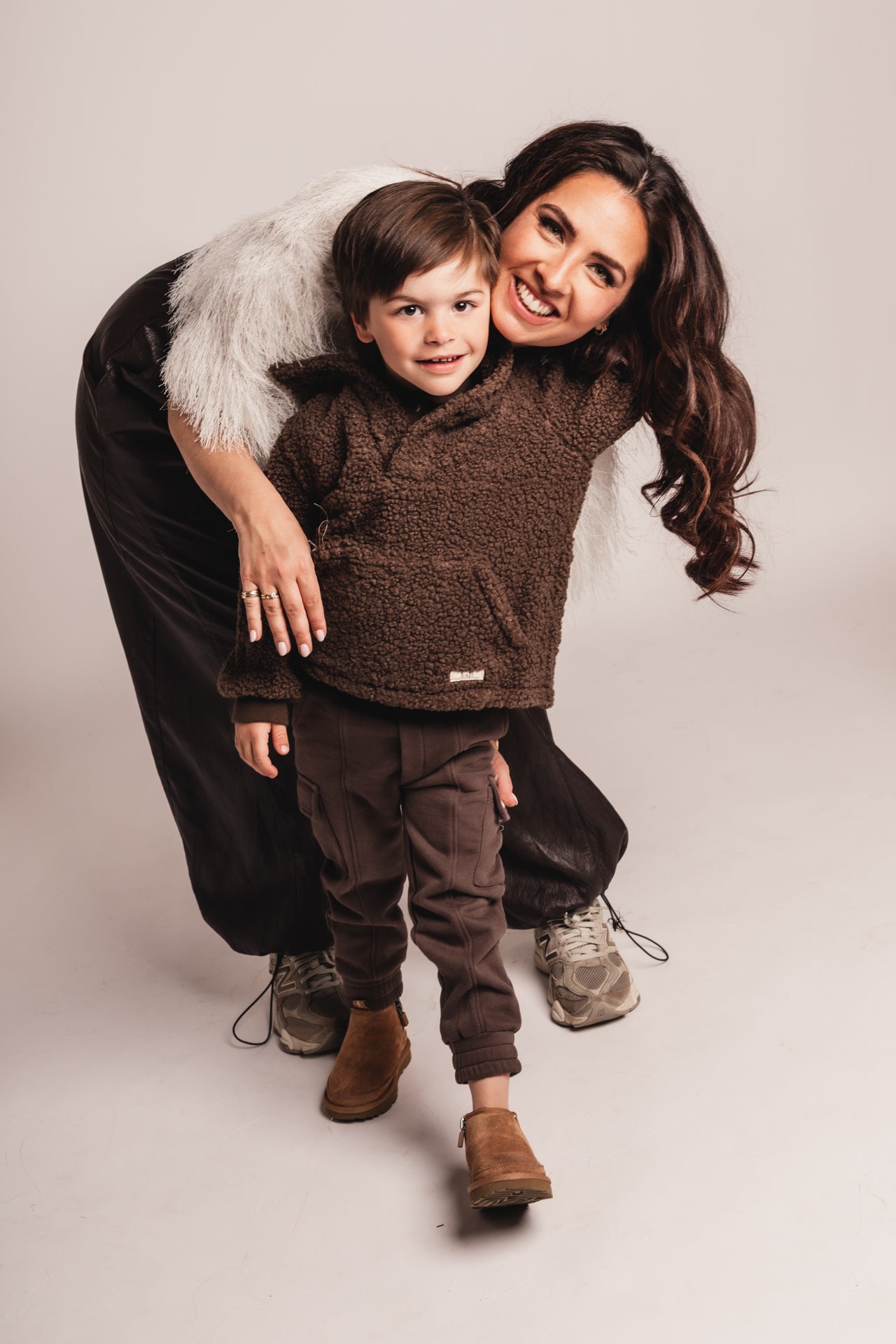 Baje Studio - teddy sweater Yagger - brown choco