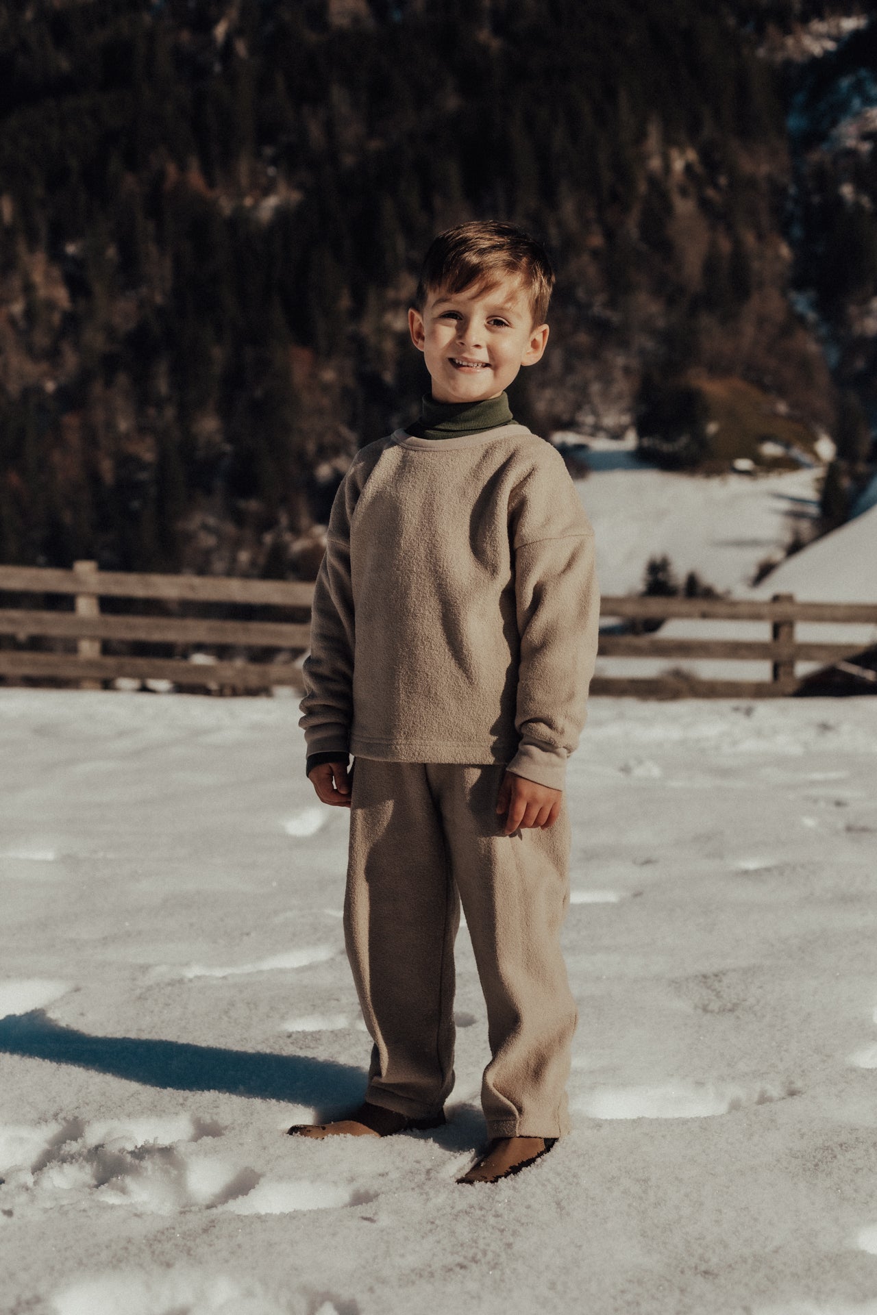 Baje Studio - sweater Yordin - taupe light