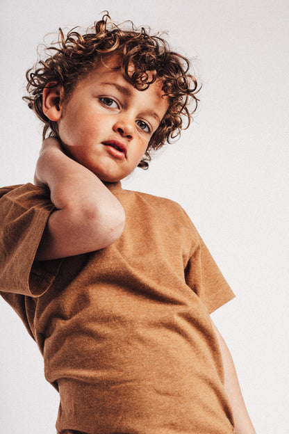 Baje Studio - shortsleeve Adrian - brown coconut