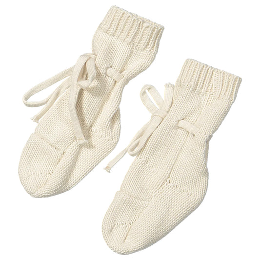 Two You Label - knitted baby booties Beau - beach