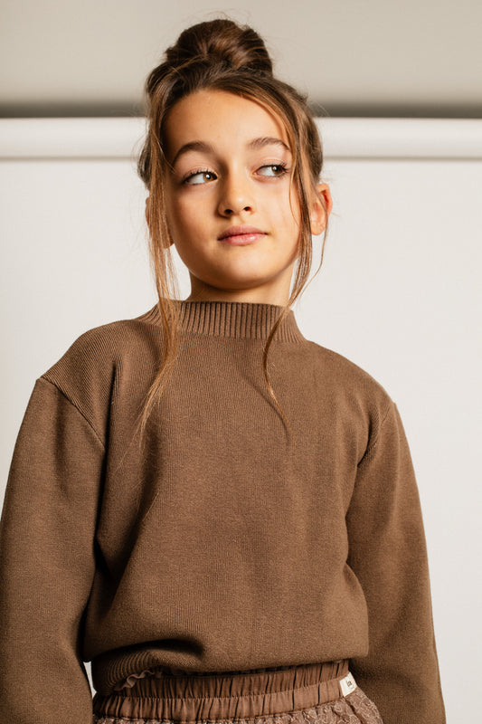 Baje Studio - knitted sweater Cevio - brown cacao