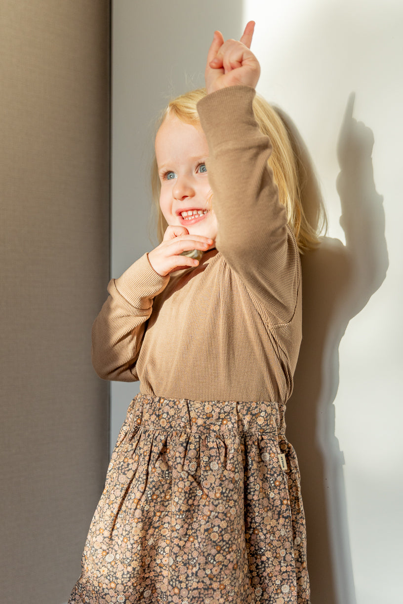 Baje Studio - turtle neck Lutern - brown cacao