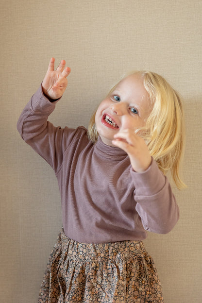 Baje Studio - turtle neck Lutern - purple plum