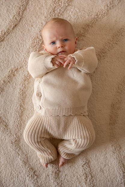 Two You Label - knitted baby cardigan Beau - beach