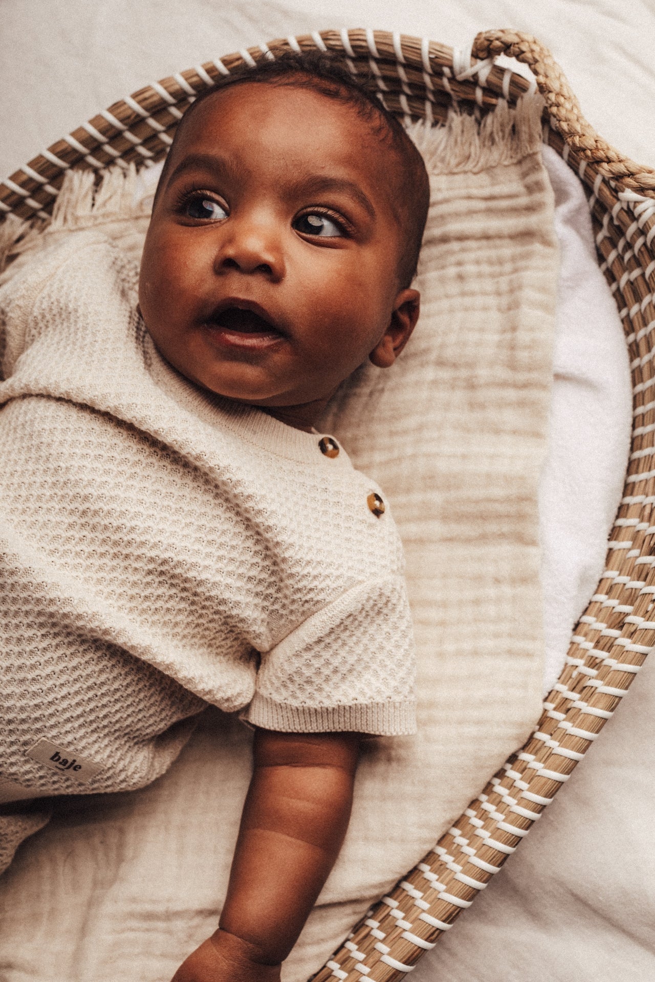 Baje Studio - knitted shortsleeve Frain - white coconut