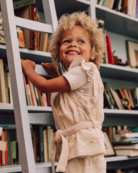 Baje Studio - gilet Ize shell - offwhite