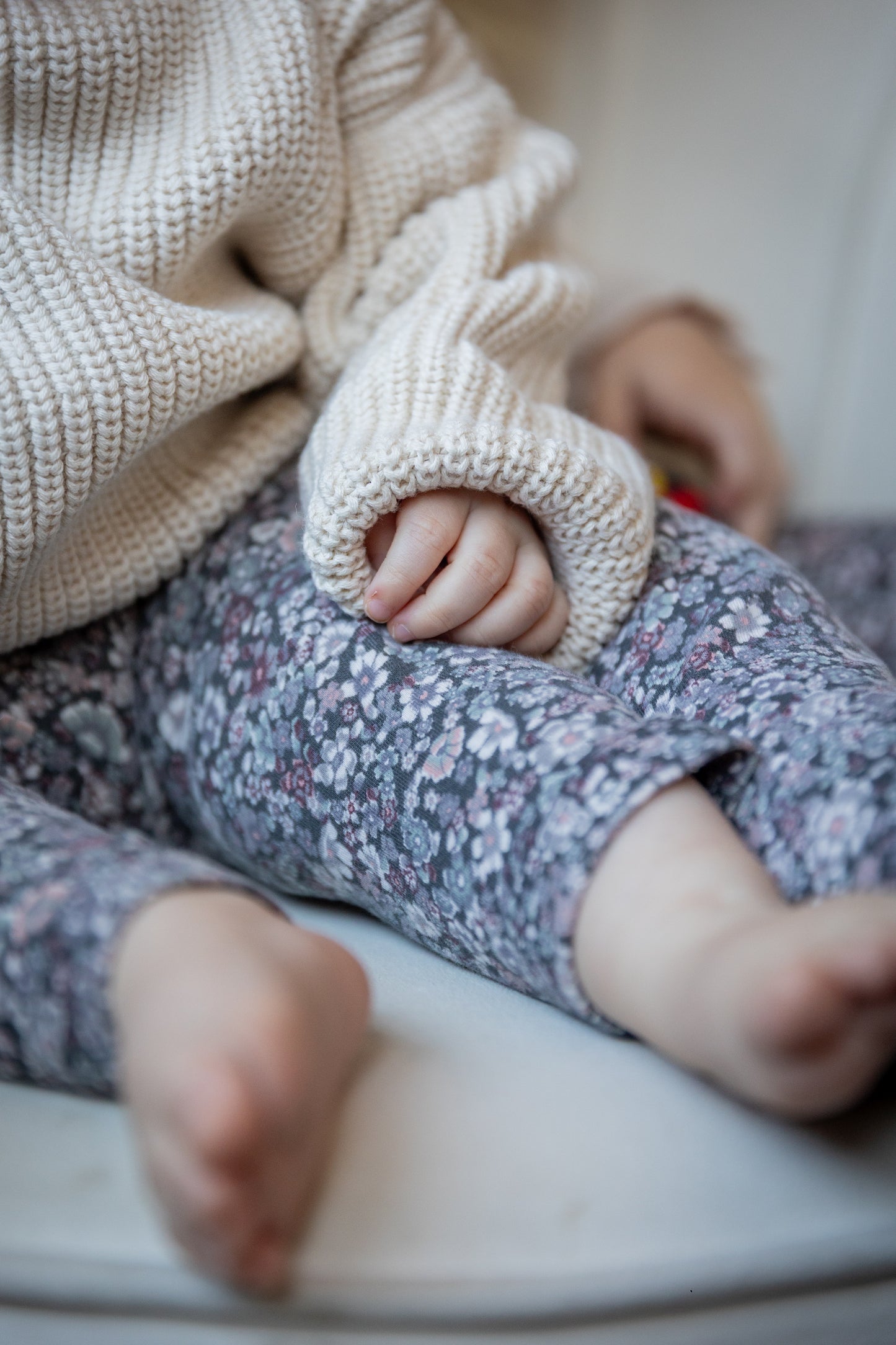 Wheat - legging Jules - purple stone flowers