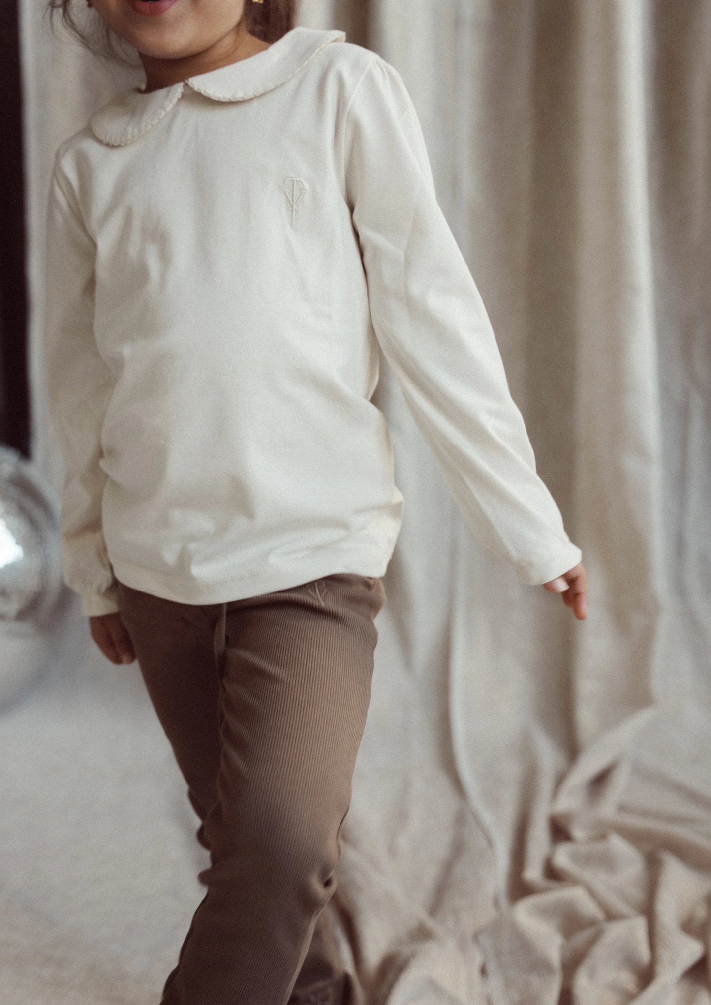 Two You Label - flared legging Lilly embroidery flower - brown