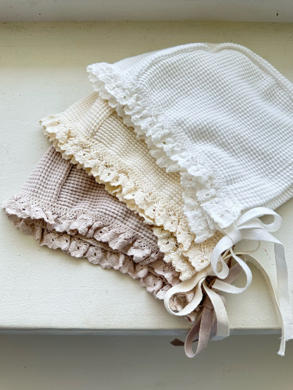 Monbebe - frill waffle summer suit with bonnet - ivory