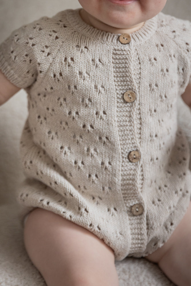 Play Up - knitted body - taupe