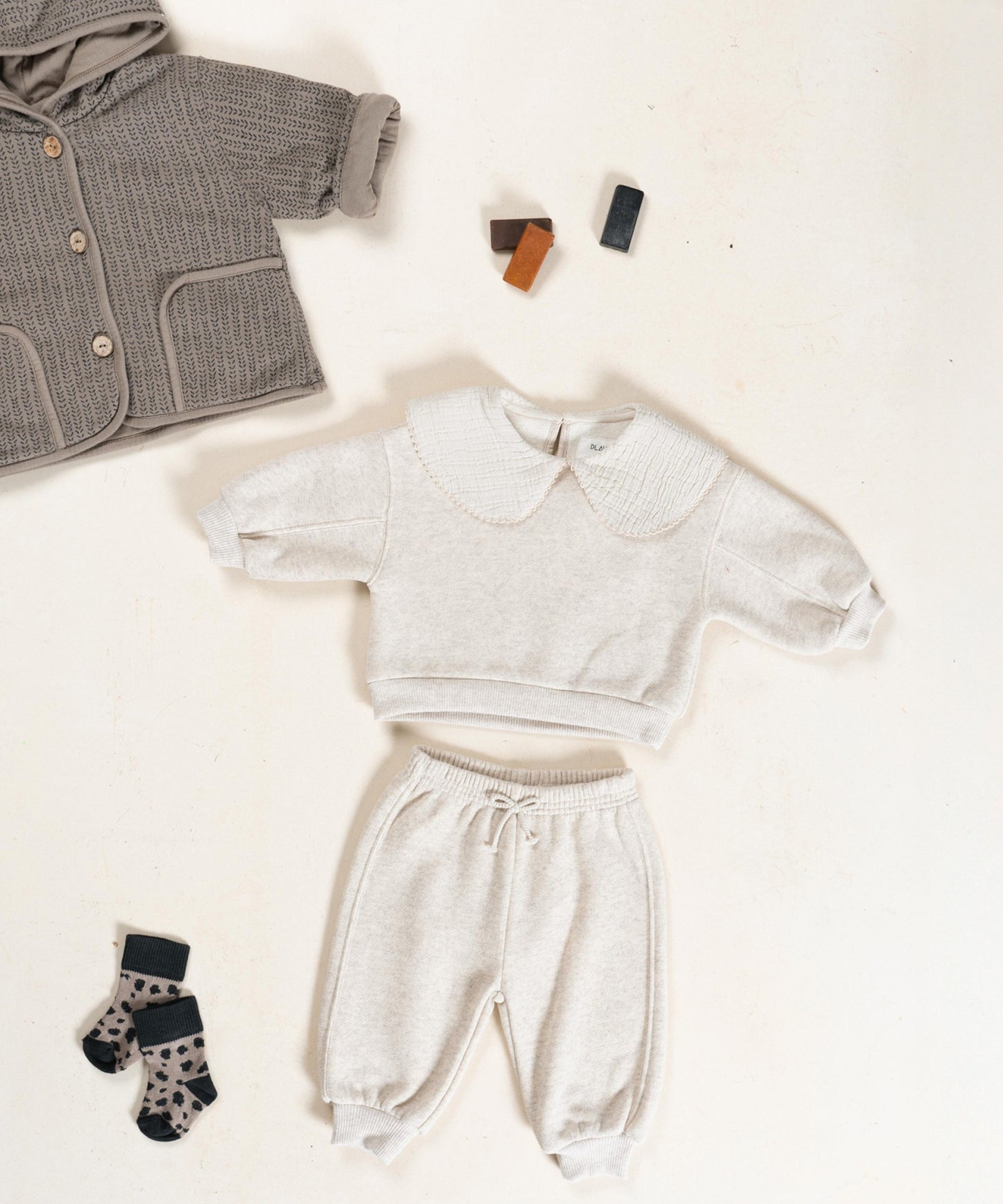 Play Up - knit sweater with collar - ecru