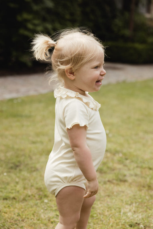 UAUA - ruffled romper - crema