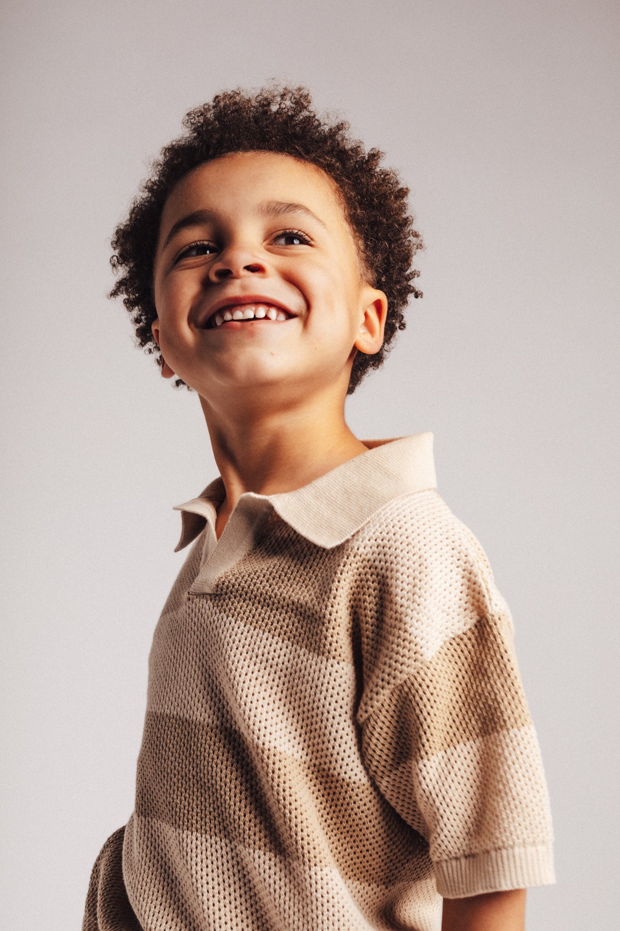 Baje Studio - knitted polo Sev - taupe stripe