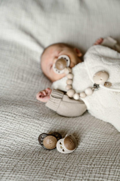 Skogen Baby - fopspeen kokos + bok natural (rond) - 2 stuks