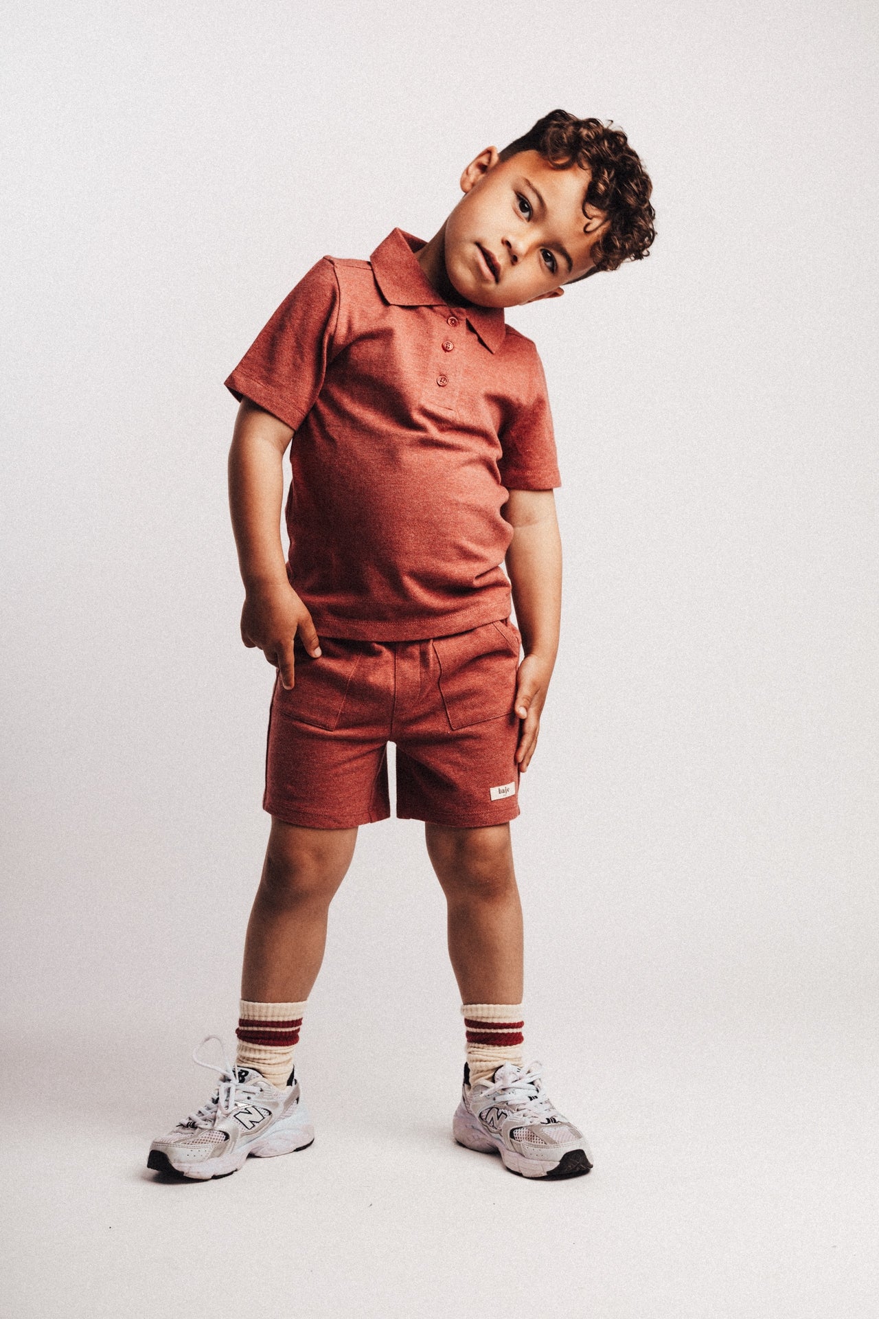 Baje Studio - shorts Sosus - red mahagony