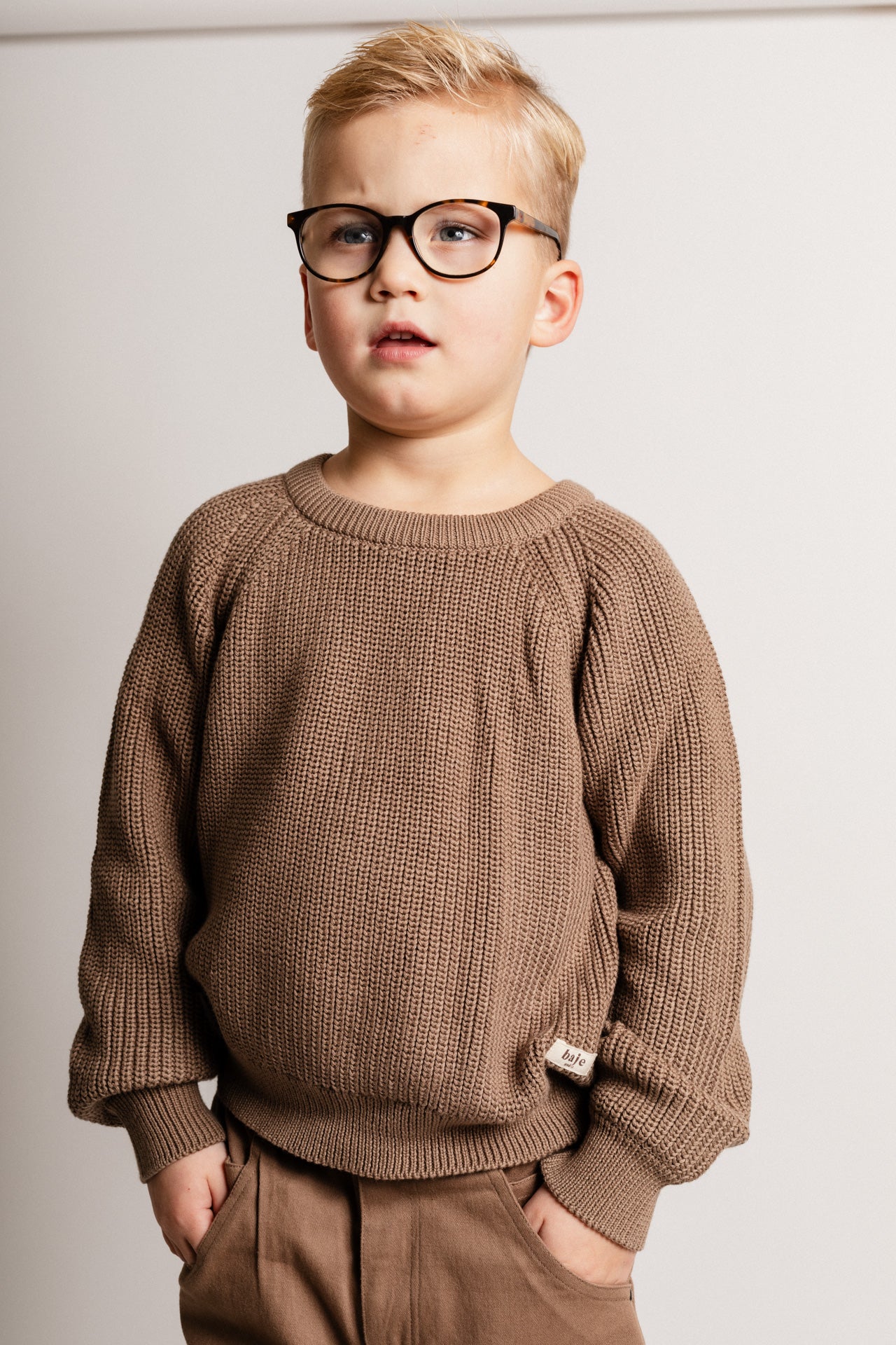 Baje Studio - knitted sweater Thun - brown cacao