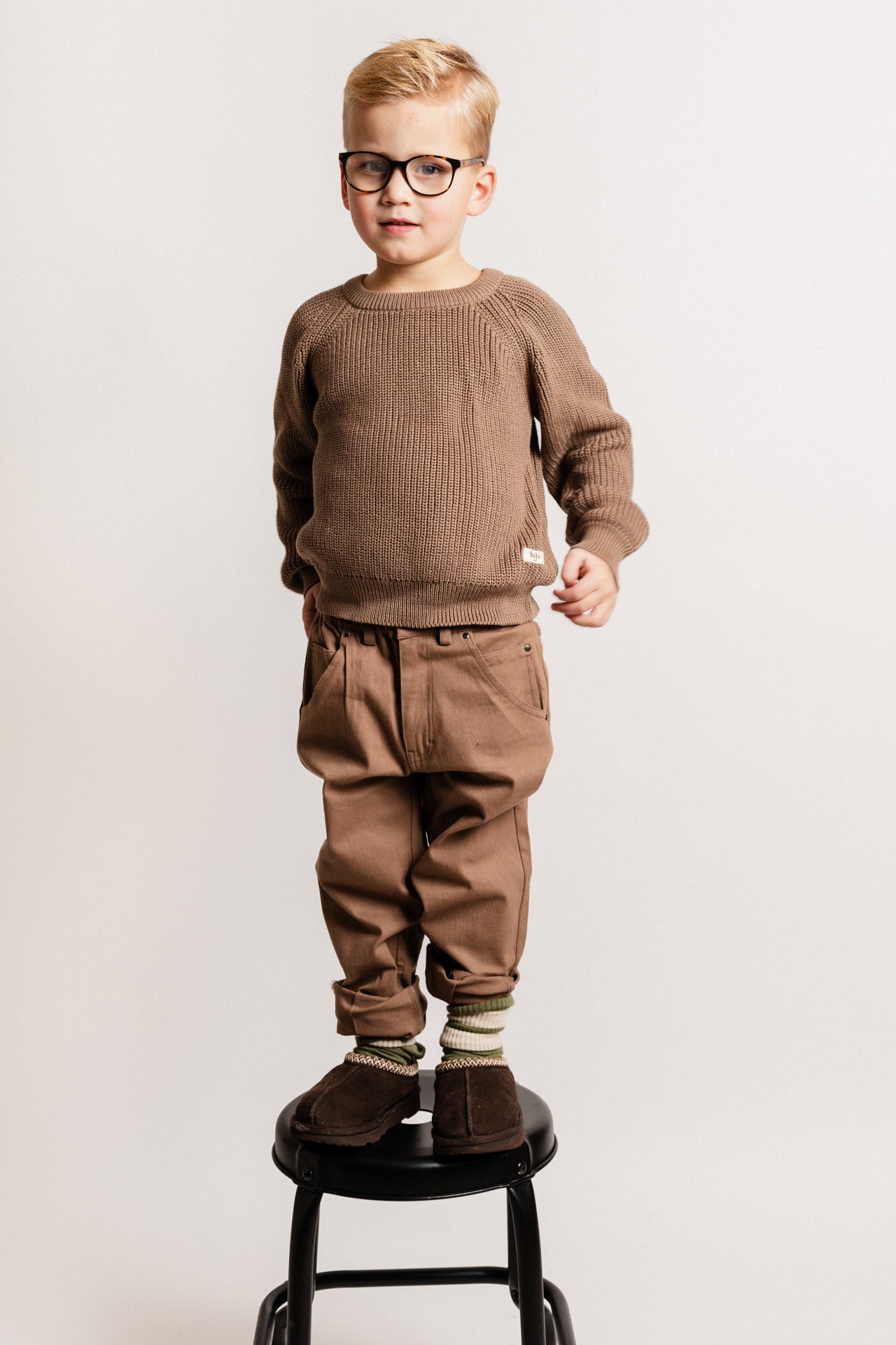 Baje Studio - knitted sweater Thun - brown cacao