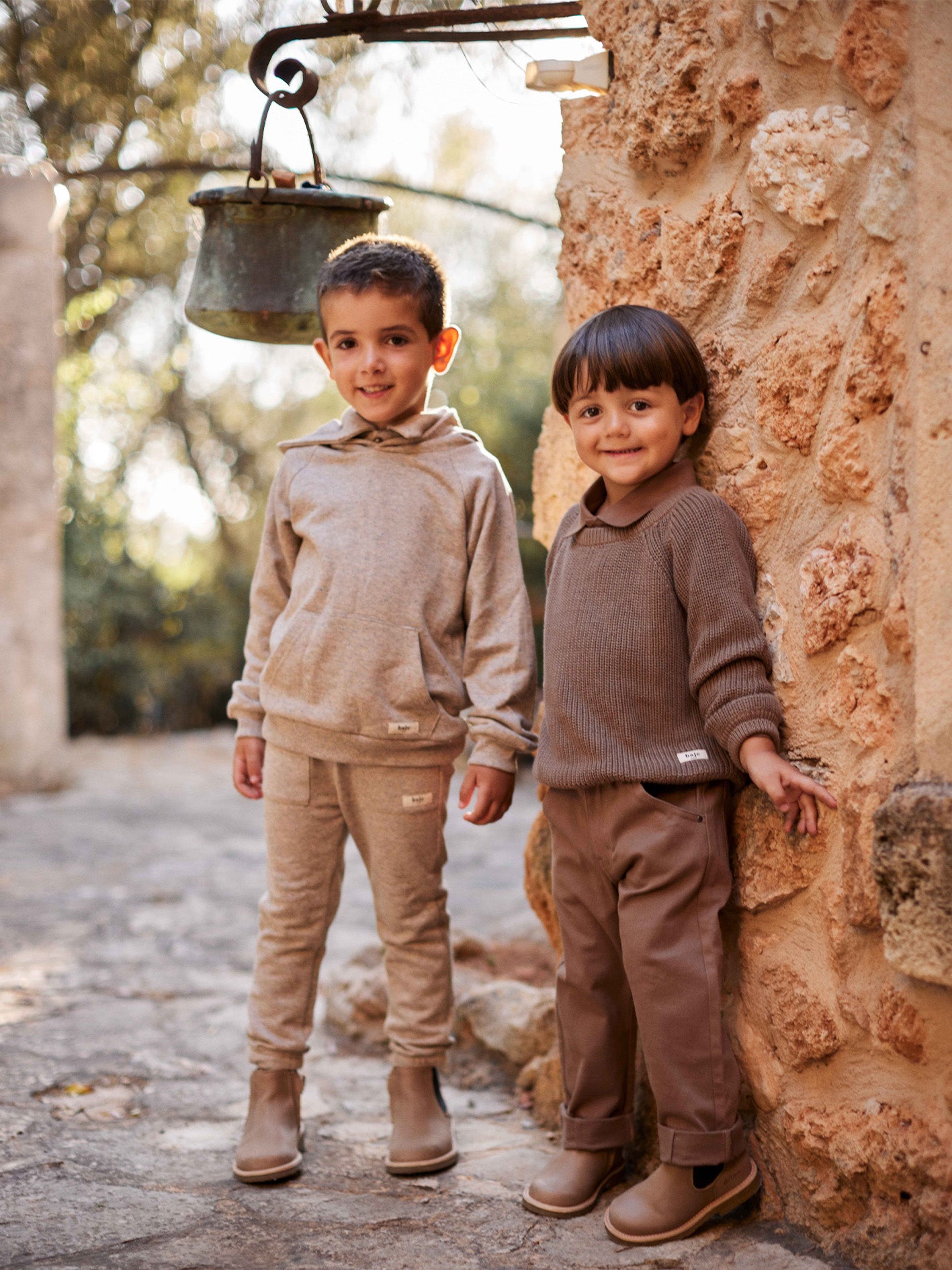 Baje Studio - knitted sweater Thun - brown cacao