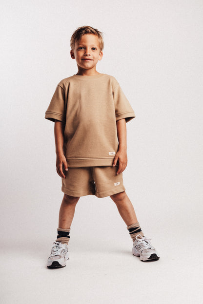 Baje Studio - shortsleeve Vic - taupe cafe