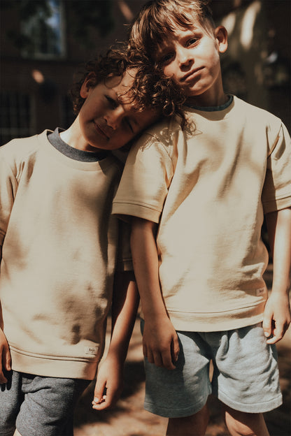 Baje Studio - shortsleeve Vic - taupe cafe