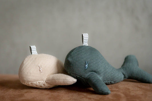 Wally Whale - dark green